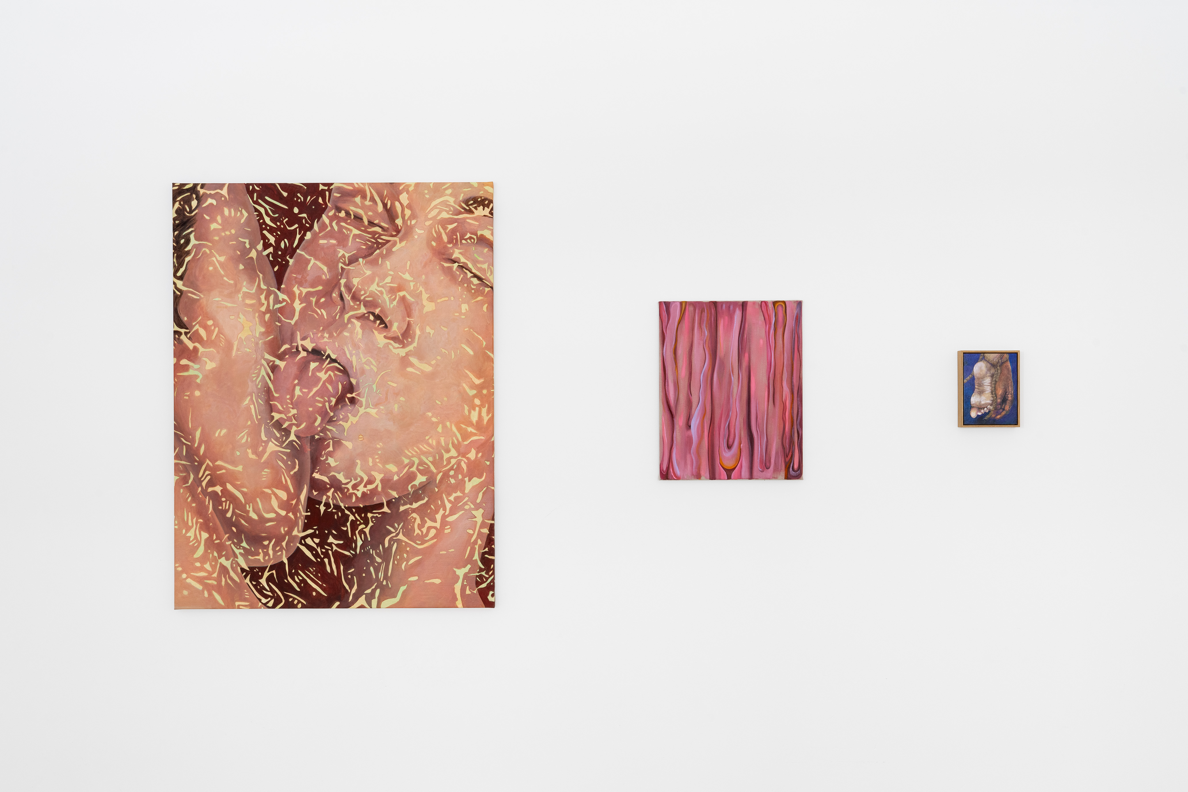 Installation view 'A thousand cuts'